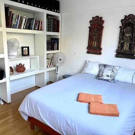 Bed & Breakfast Private Bedroom 2 Near Eiffel Tower, Saint Germain *